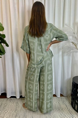 Sun Set Long - Khaki Tops By frankie   