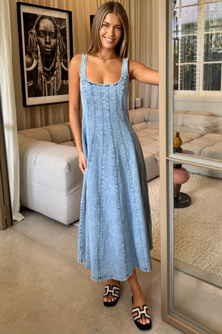 Tina Denim Dress - Washed Denim Blue Dresses Pink Diamond